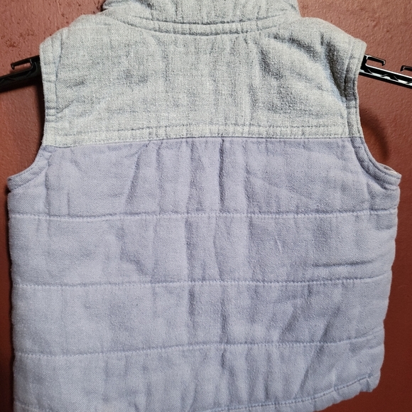 Carter's Vest 18-mts/ Puma top 2T - Picture 4 of 15